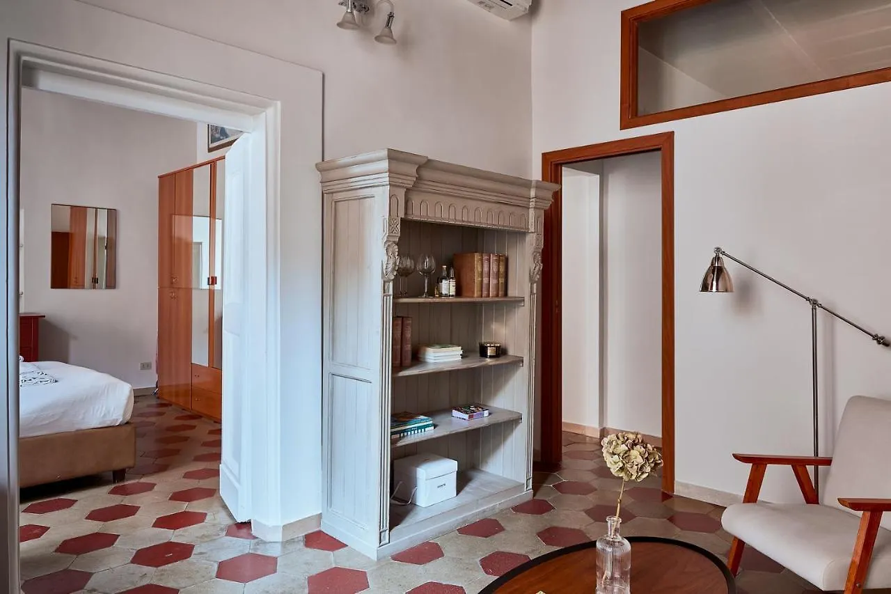 Apartment Trasteverehome - Giglio Piazza Farnese Rome